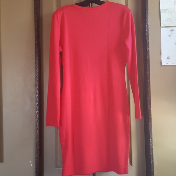 RED NWOT LONG SLEEVE FITTED DRESS - Picture 2 of 4